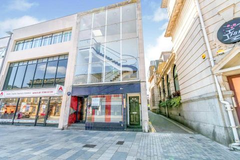 High Street, Southampton, Hampshire SO14