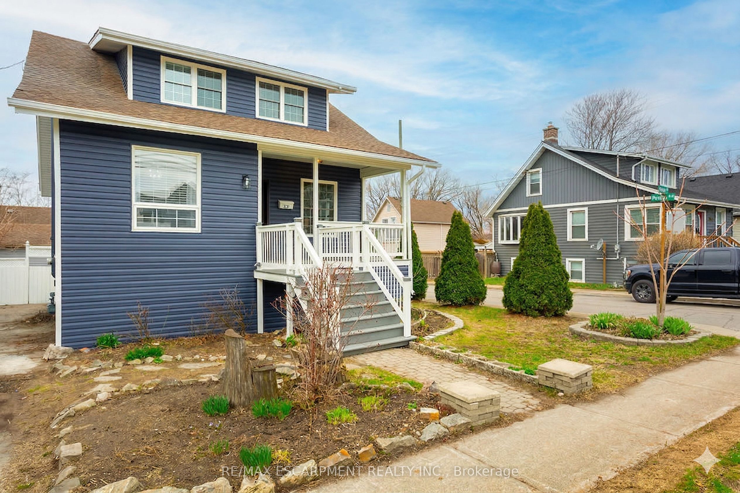 270 Beach Boulevard, Hamilton, ON, L8H 6W1 photo 2