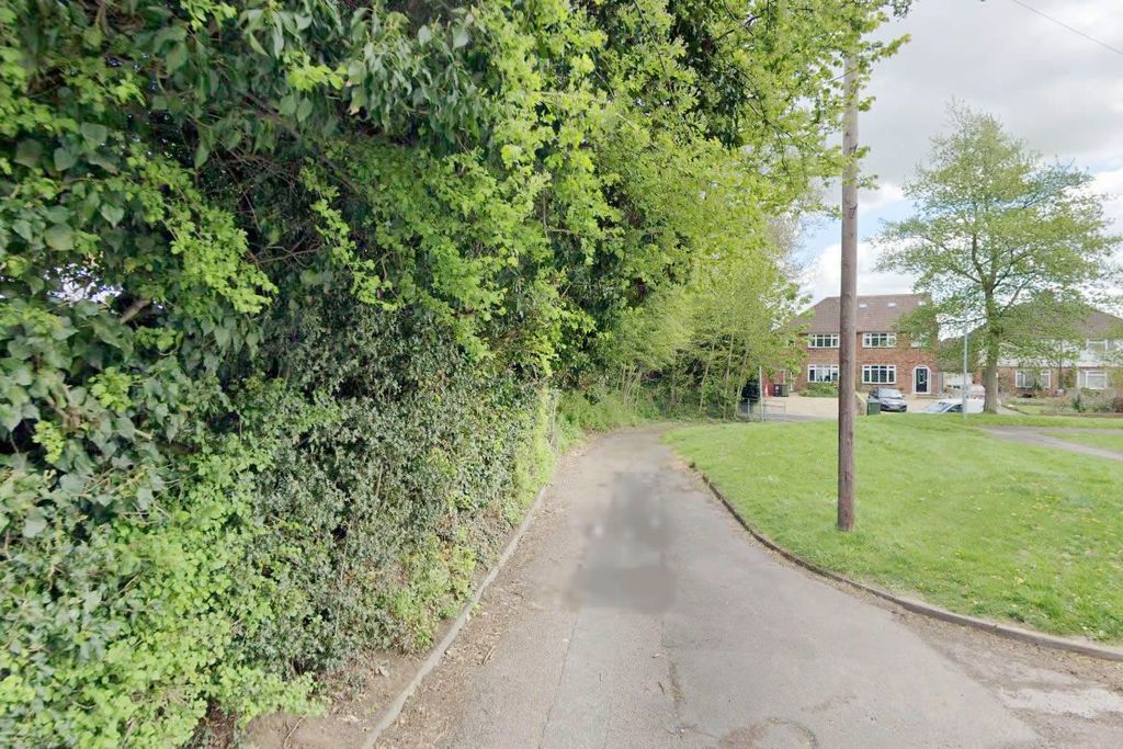Additional image 7 of Land for saleLand At, Hill Farm Avenue, Abbots Langley, Watford WD50Dg WD5