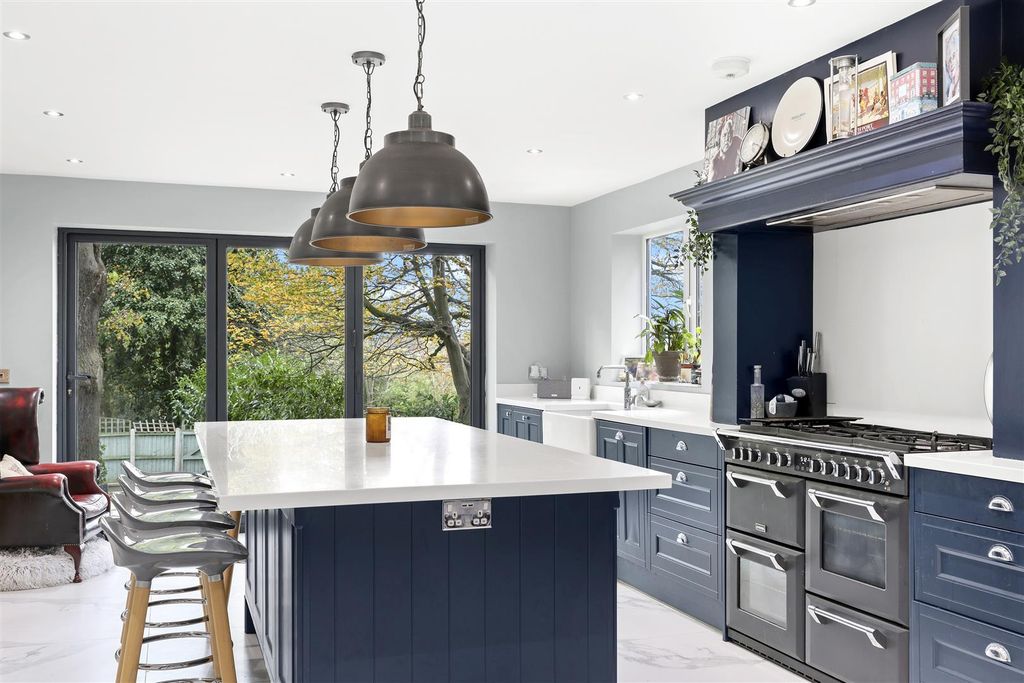Additional image 12 of 5 bed semi-detached house for saleArdmore Lane, Buckhurst Hill IG9