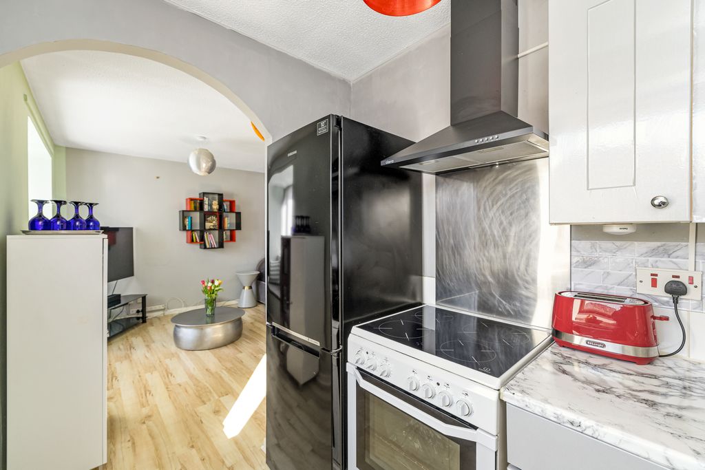 Additional image 8 of 2 bed flat for sale45/6 Double Hedges Park, Liberton, Edinburgh EH16