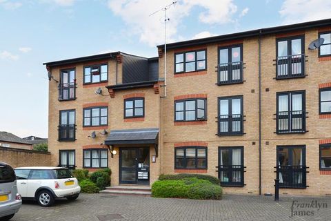Observatory Mews, Isle Of Dogs E14