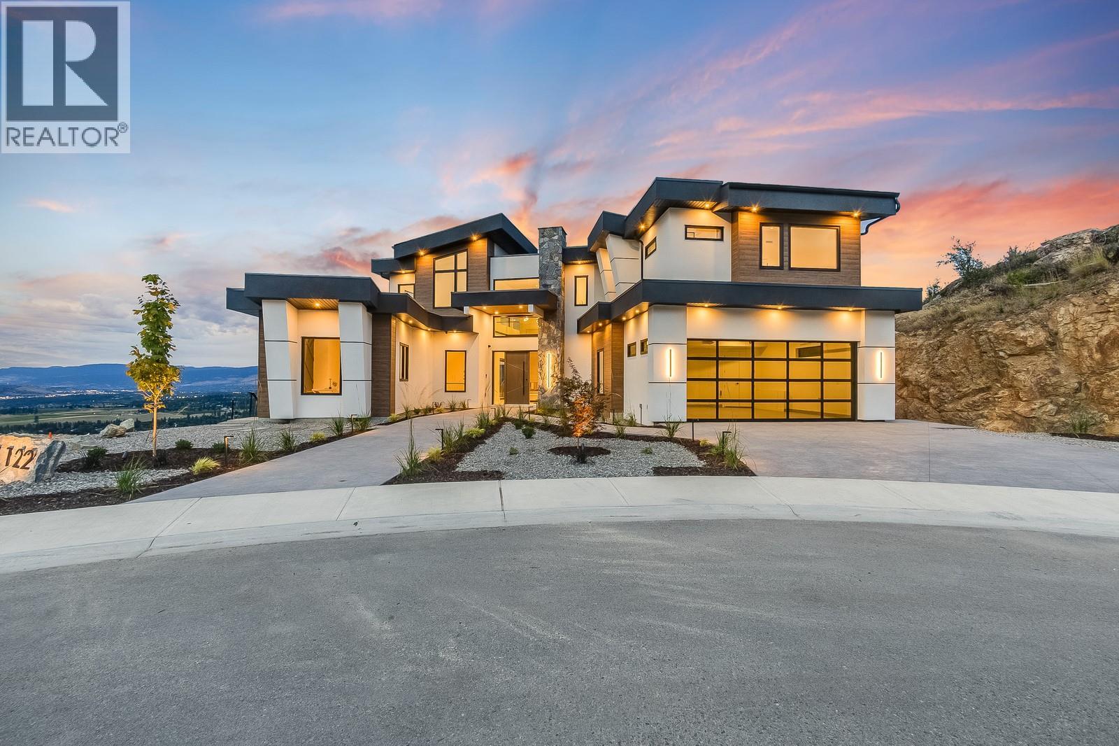 1122 Pearcy Court, Kelowna, BC, V1W5H6