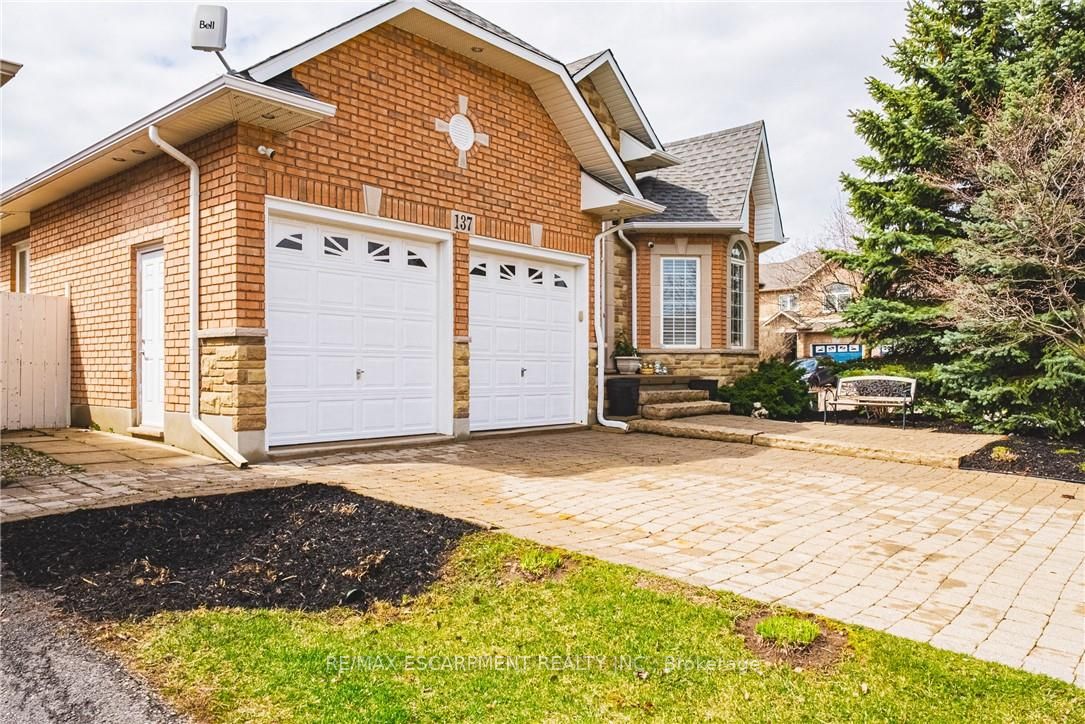 137 Pinehill Drive, Hamilton, ON, L0R 1P0 photo 2