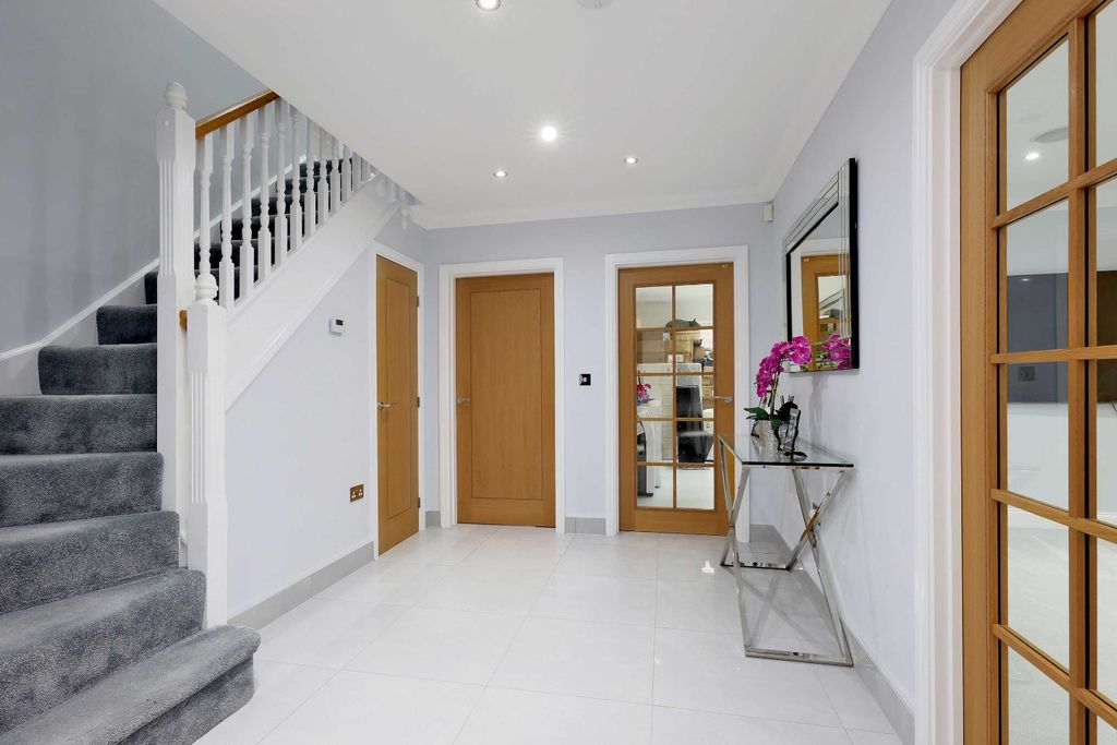 Additional image 5 of 5 bed detached house for saleLord Reith Place, Beaconsfield, Buckinghamshire HP9
