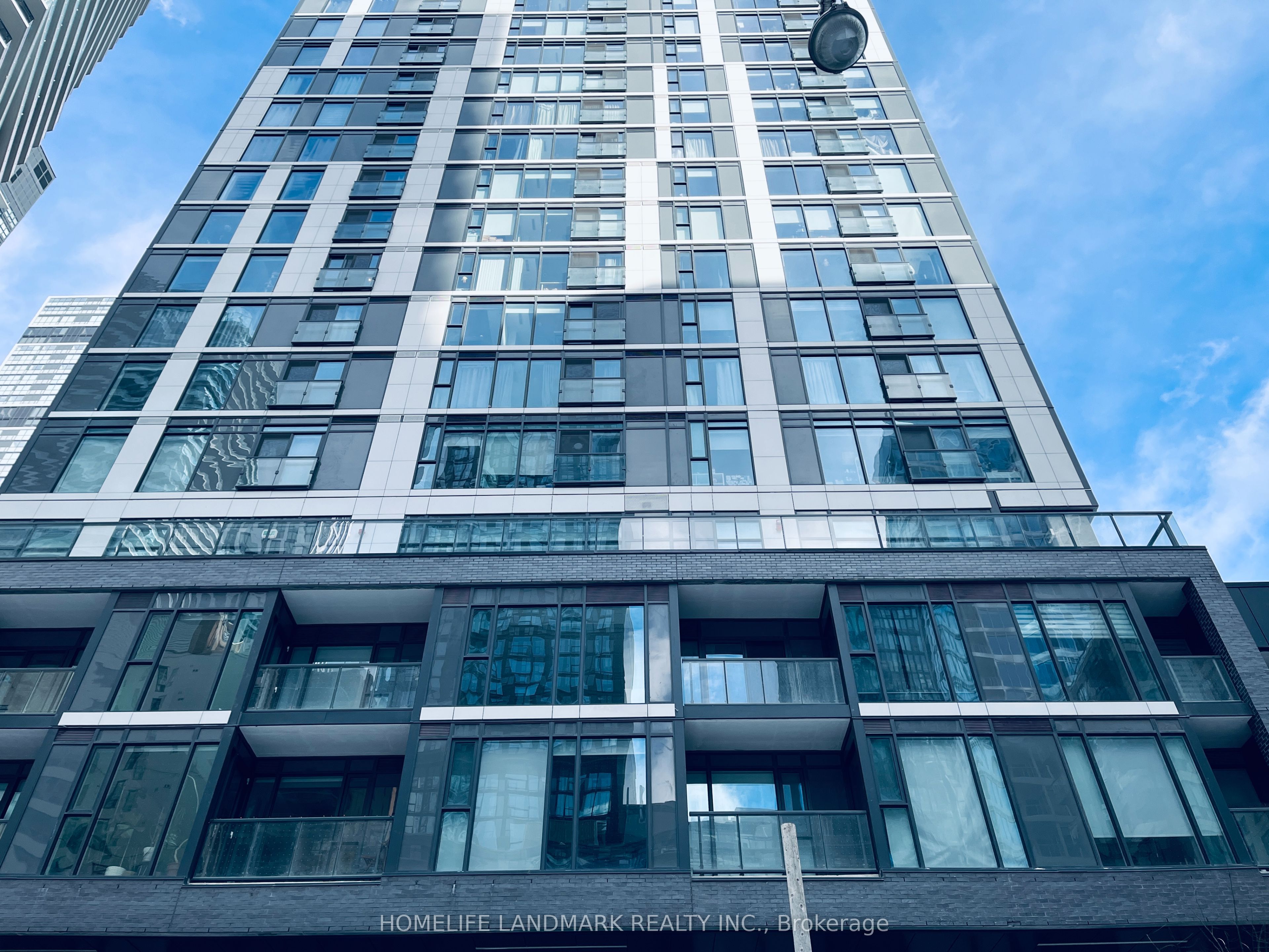 704-65 Mutual Street, Toronto, ON, M5B 0E5