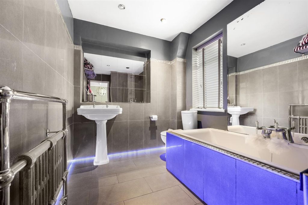 Additional image 25 of 5 bed semi-detached house for saleArdmore Lane, Buckhurst Hill IG9
