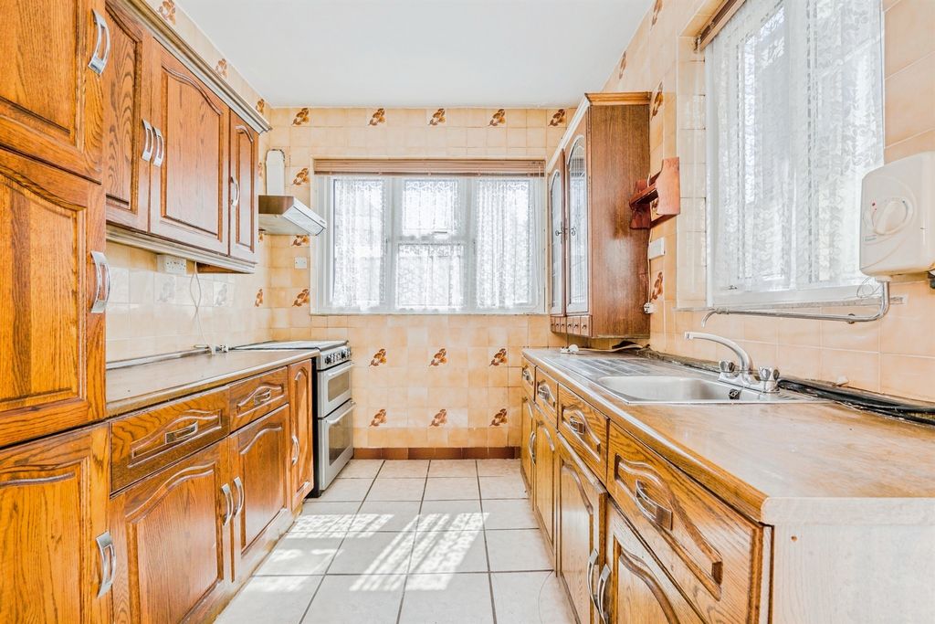Additional image 5 of 4 bed end terrace house for saleAlbany Road, Roath, Cardiff CF24