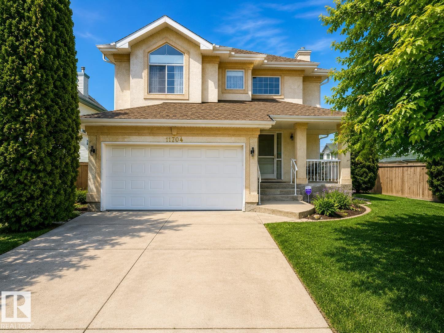 11704 11 Avenue NW, Edmonton, AB, T6J7C3