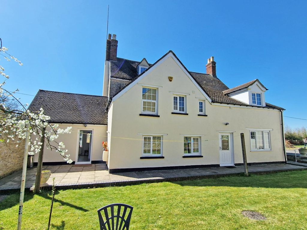 Additional image 27 of 6 bed detached house for saleFringford Road, Caversfield, Bicester OX27