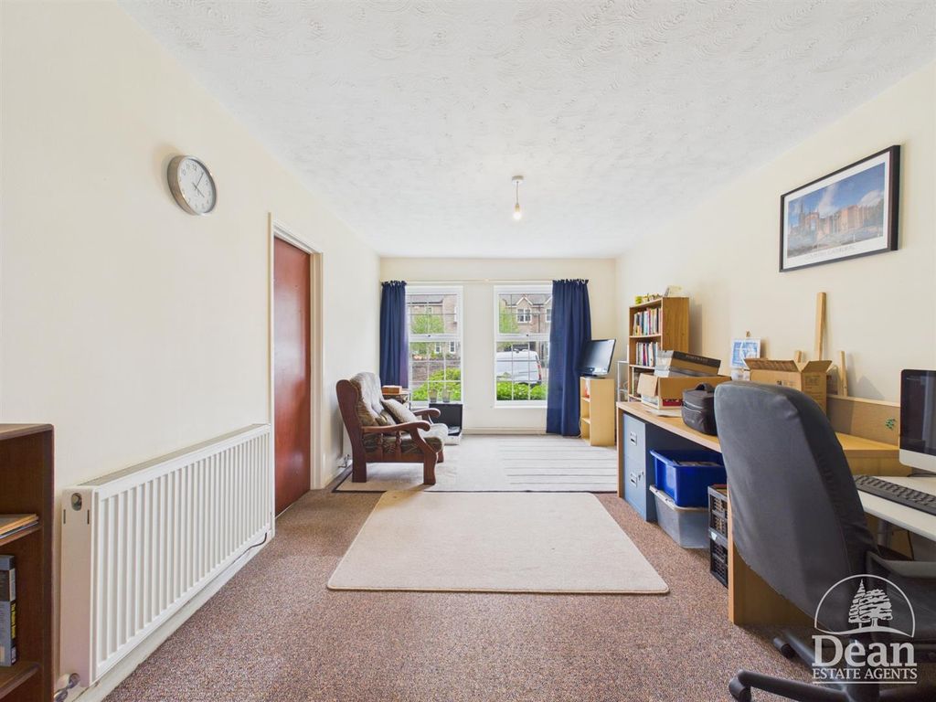 2 bed flat for saleColeford, Gloucestershire GL16 photo 3