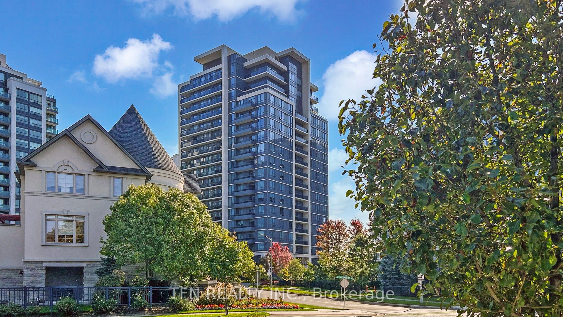Additional image 2 of 307-75 North Park Road S, Vaughan, ON, L4J 0H8