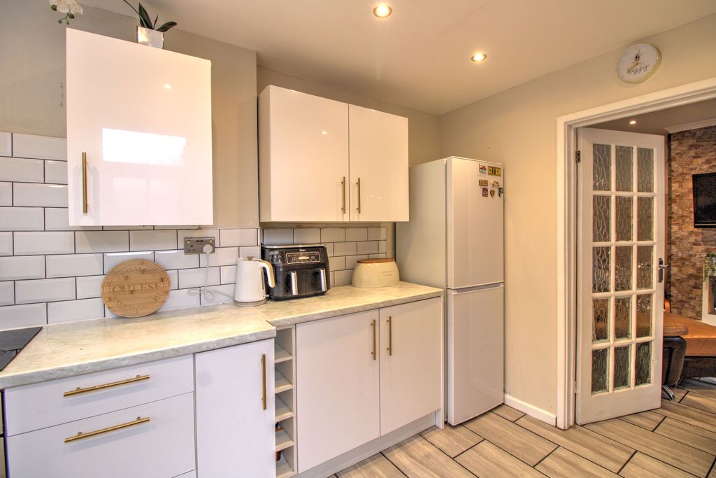 Additional image 6 of 3 bed semi-detached house for saleSycamore Road, Pontypool NP4