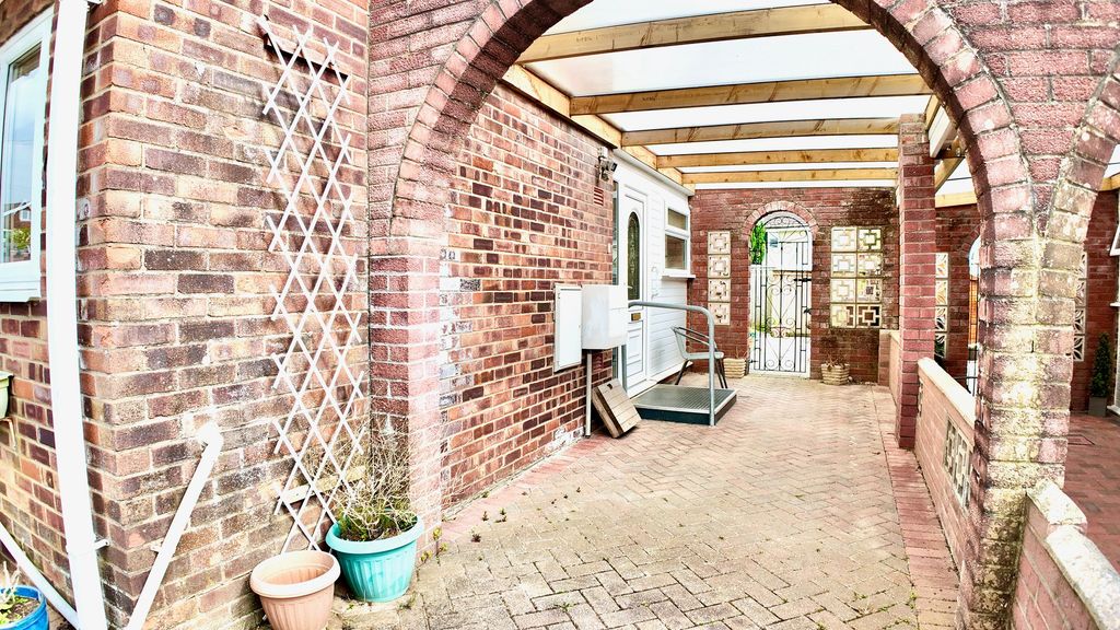 Additional image 8 of 2 bed semi-detached bungalow for saleRolls Avenue, Penpedairheol CF82