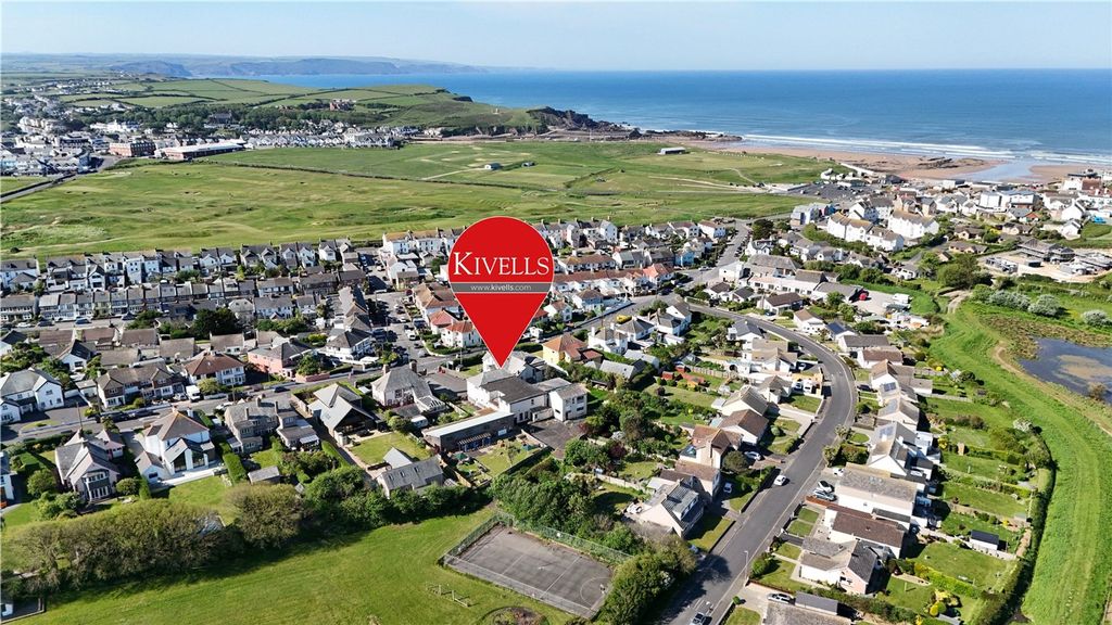 Property for sale40 Ocean View Road, Bude EX23