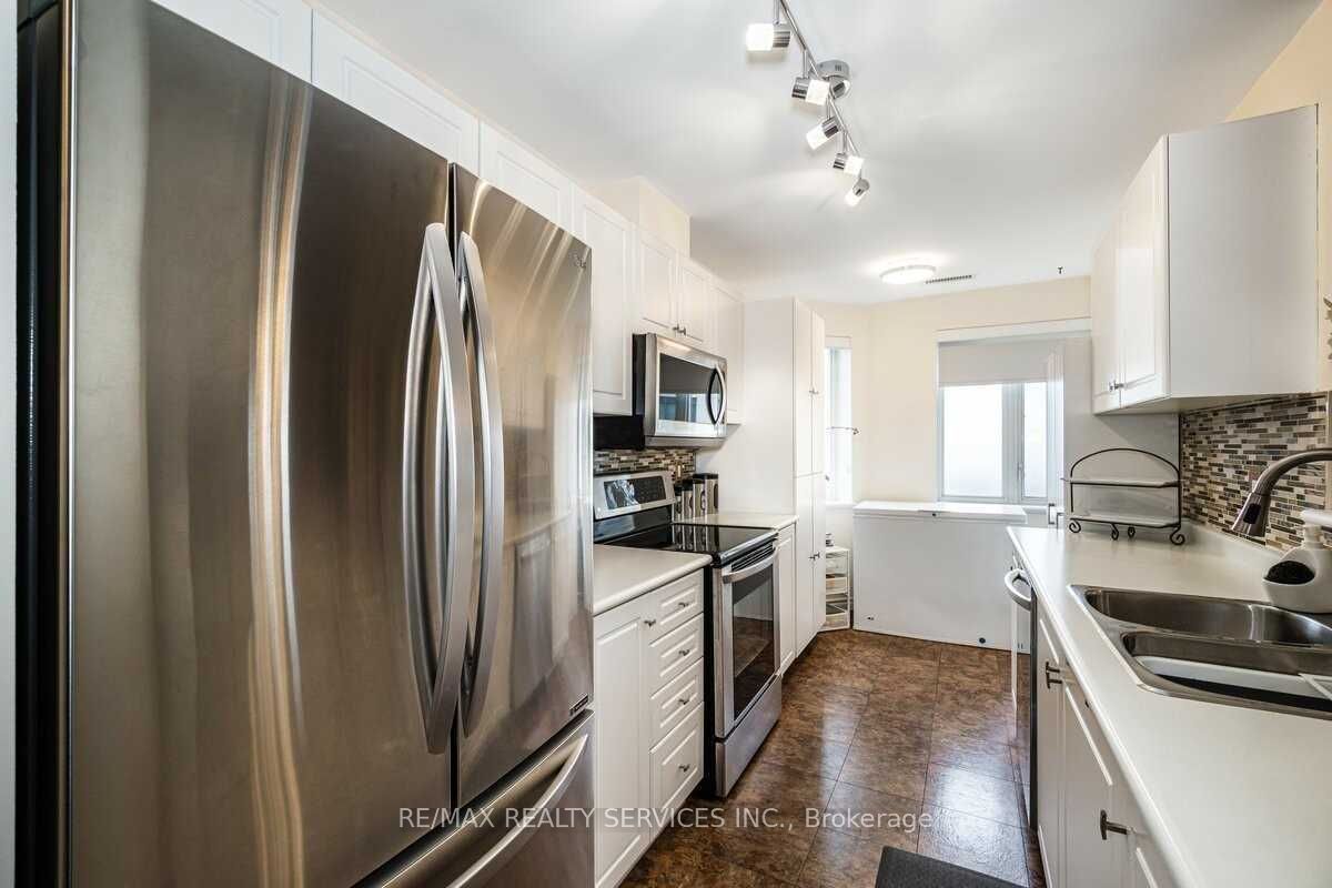 Additional image 6 of 508-10 Dayspring Circle, Brampton, ON, L6P 1B9