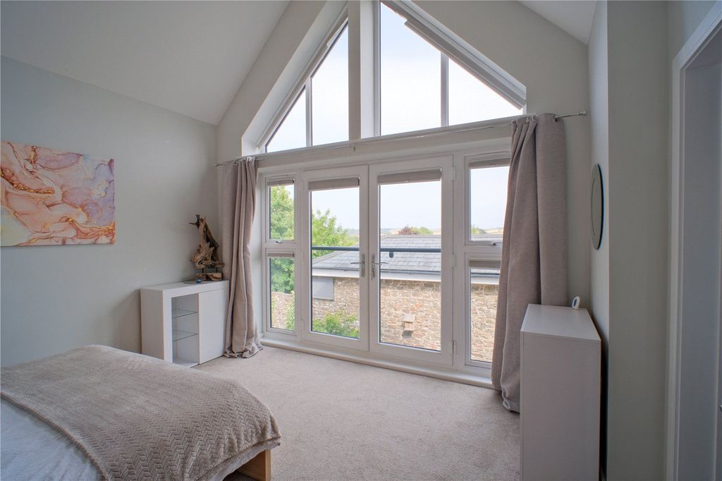 Additional image 13 of 5 bed detached house for saleSouthcott Road, Bideford, Devon EX39
