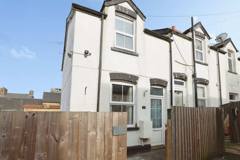 2 bed terraced house for saleKing Street, Builth Wells LD2