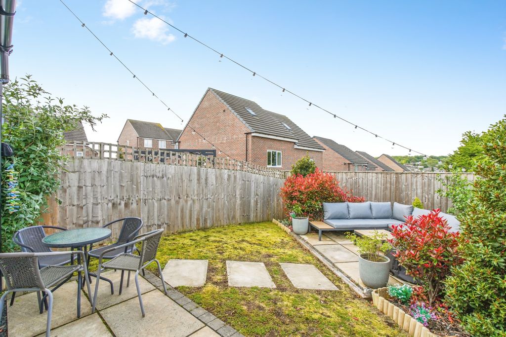 Additional image 13 of 3 bed semi-detached house for saleSwallow Crescent, Leeds LS12