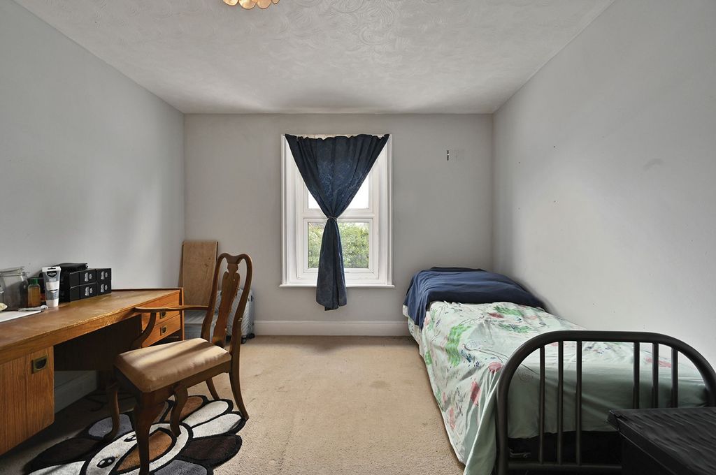 Additional image 20 of 6 bed detached house for saleCanterbury Road, Kennington TN25