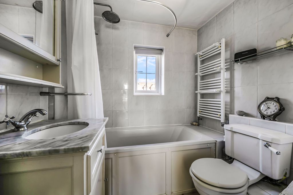 Additional image 17 of 3 bed semi-detached house for sale33 Slipper Road, Hermitage PO10