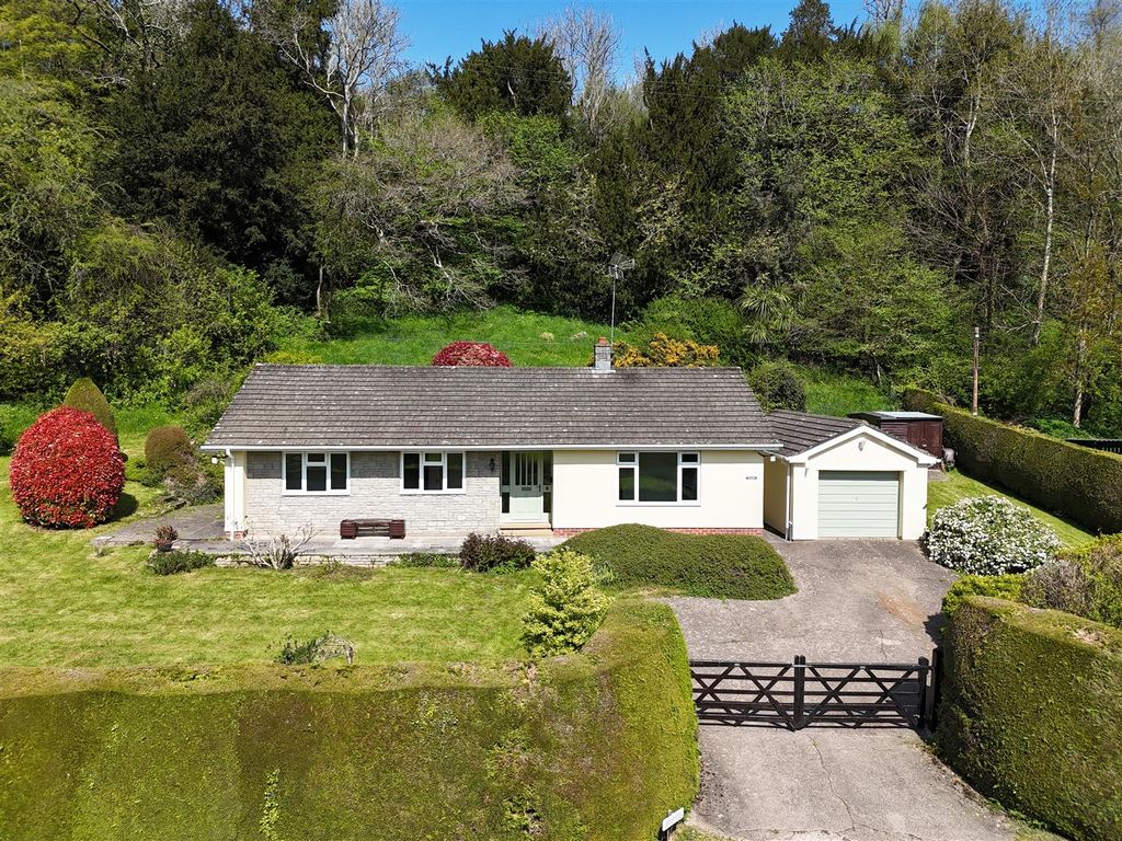 3 bed detached bungalow for saleMounton Road, Mounton, Chepstow NP16