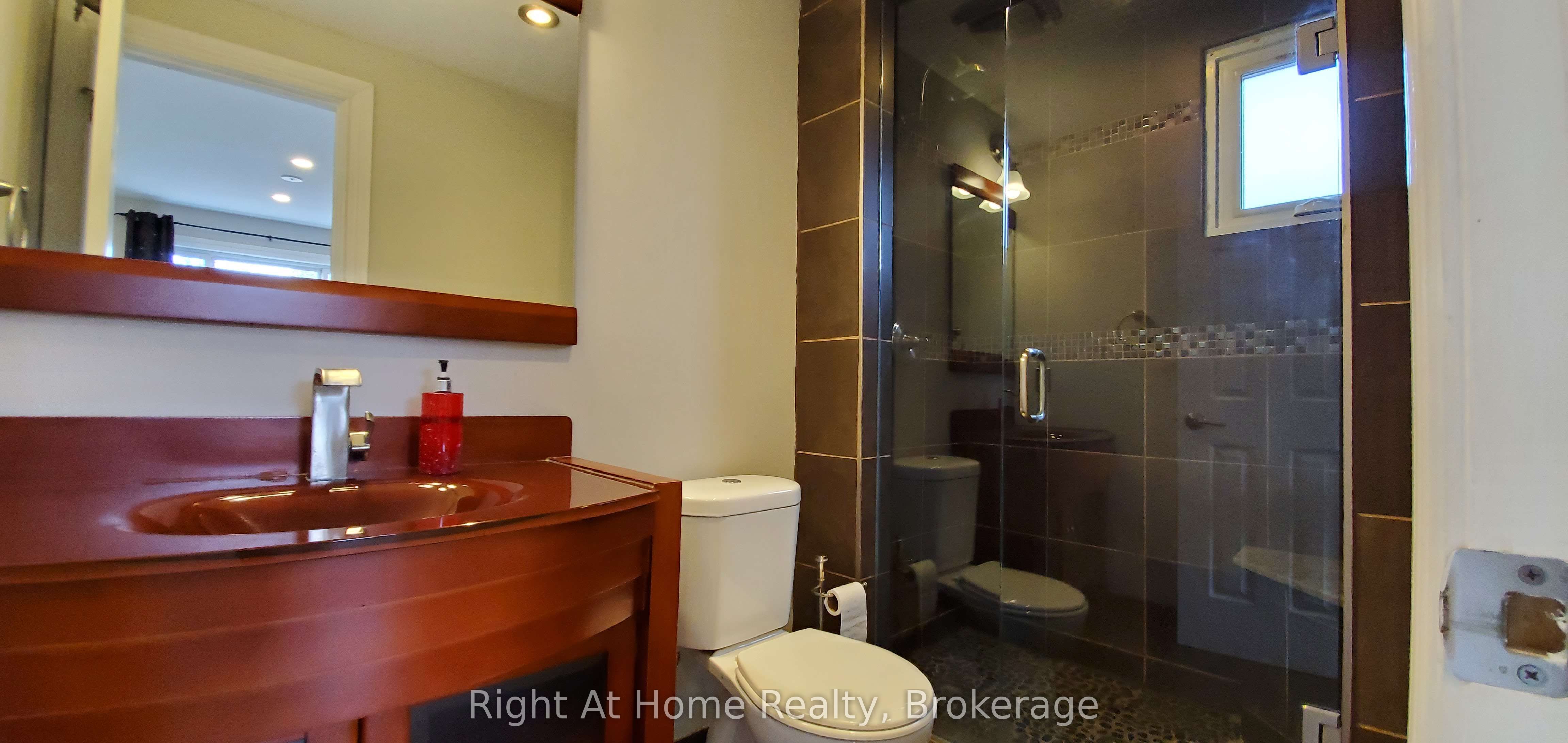 Additional image 6 of Unit 2-2192 Bridge Road, Oakville, ON, L6L 2G3