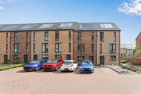 11 Cunningham Square, Portobello, Edinburgh EH15