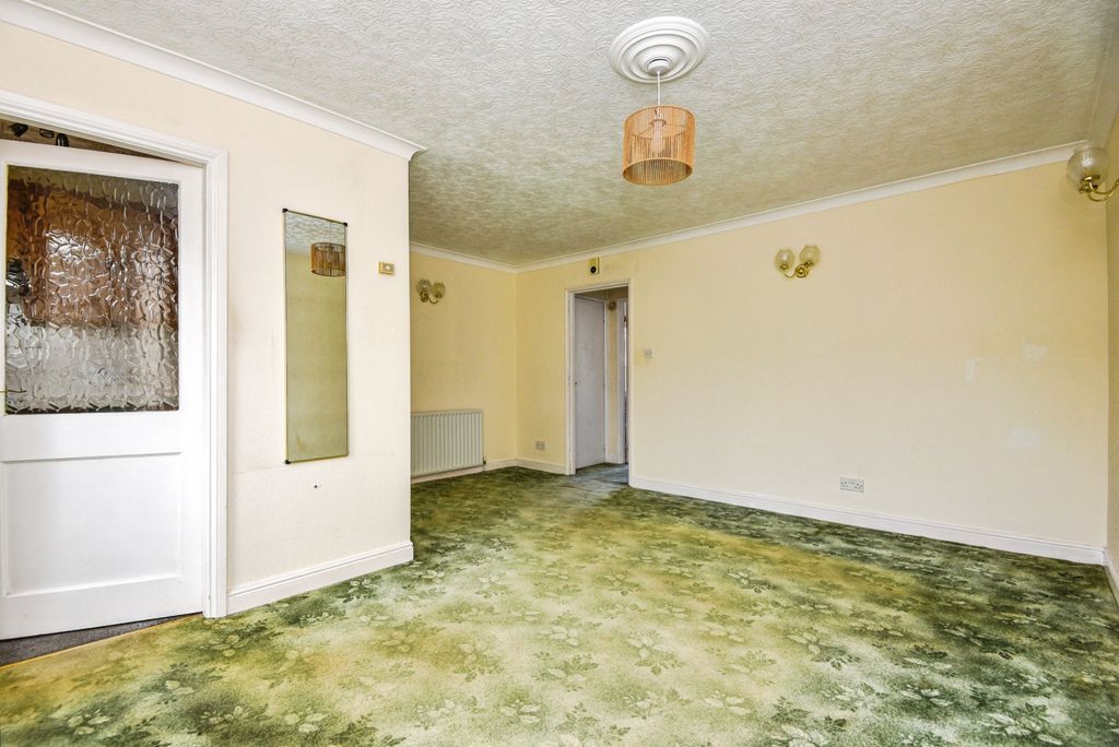 Additional image 3 of 1 bed flat for saleOak Street, Windermere LA23