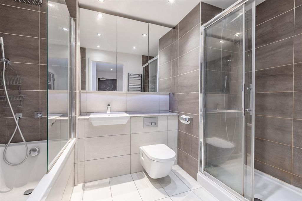 Additional image 16 of 4 bed flat for saleThe Boardwalk, Brighton Marina Village, Brighton BN2