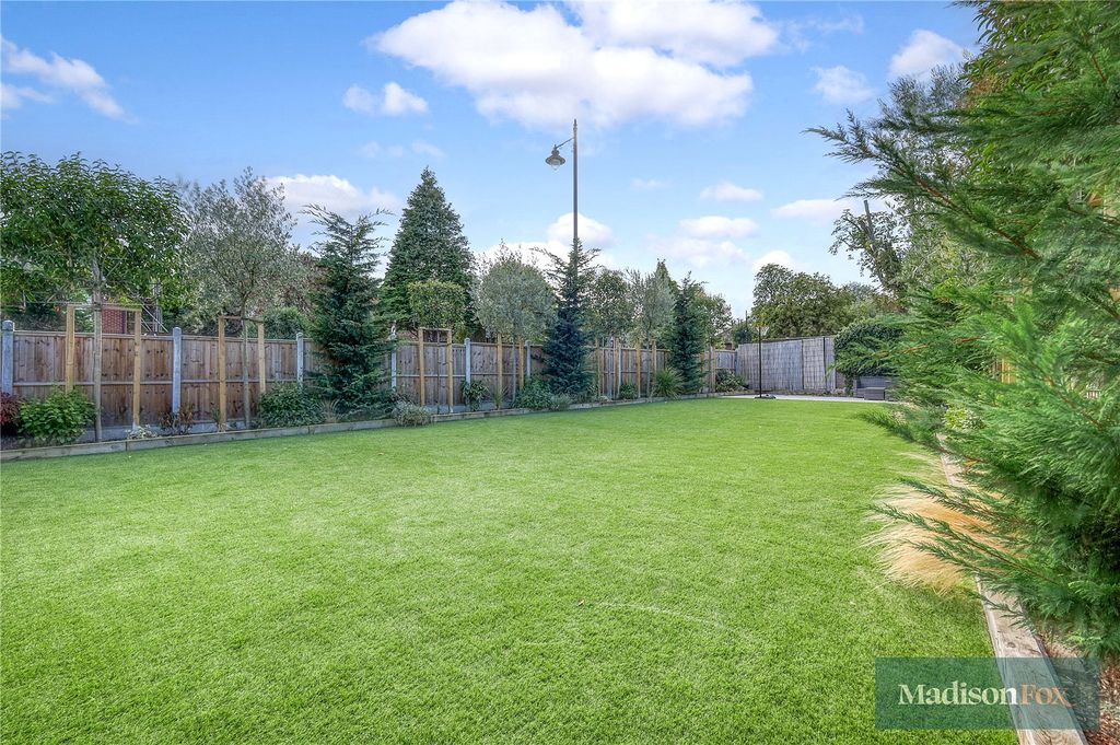 Additional image 48 of 5 bed detached house for saleQueens Road, Buckhurst Hill, Essex IG9