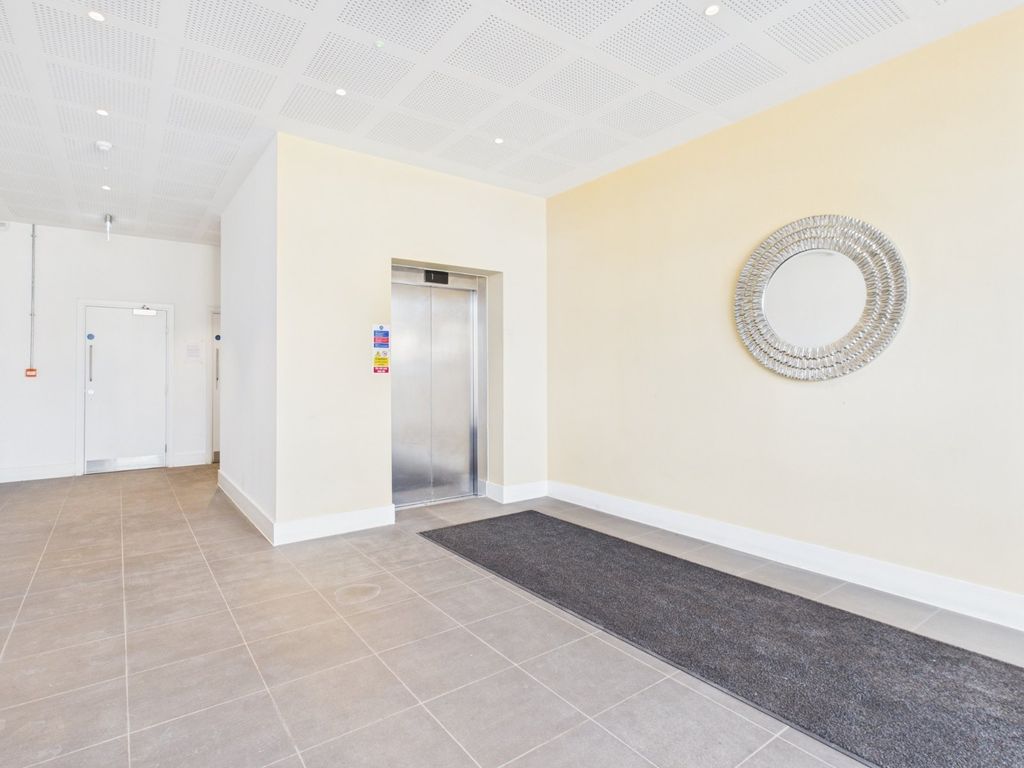Additional image 15 of 2 bed flat for saleRegent Place, 75 Sycamore Road, Amersham, Buckinghamshire HP6