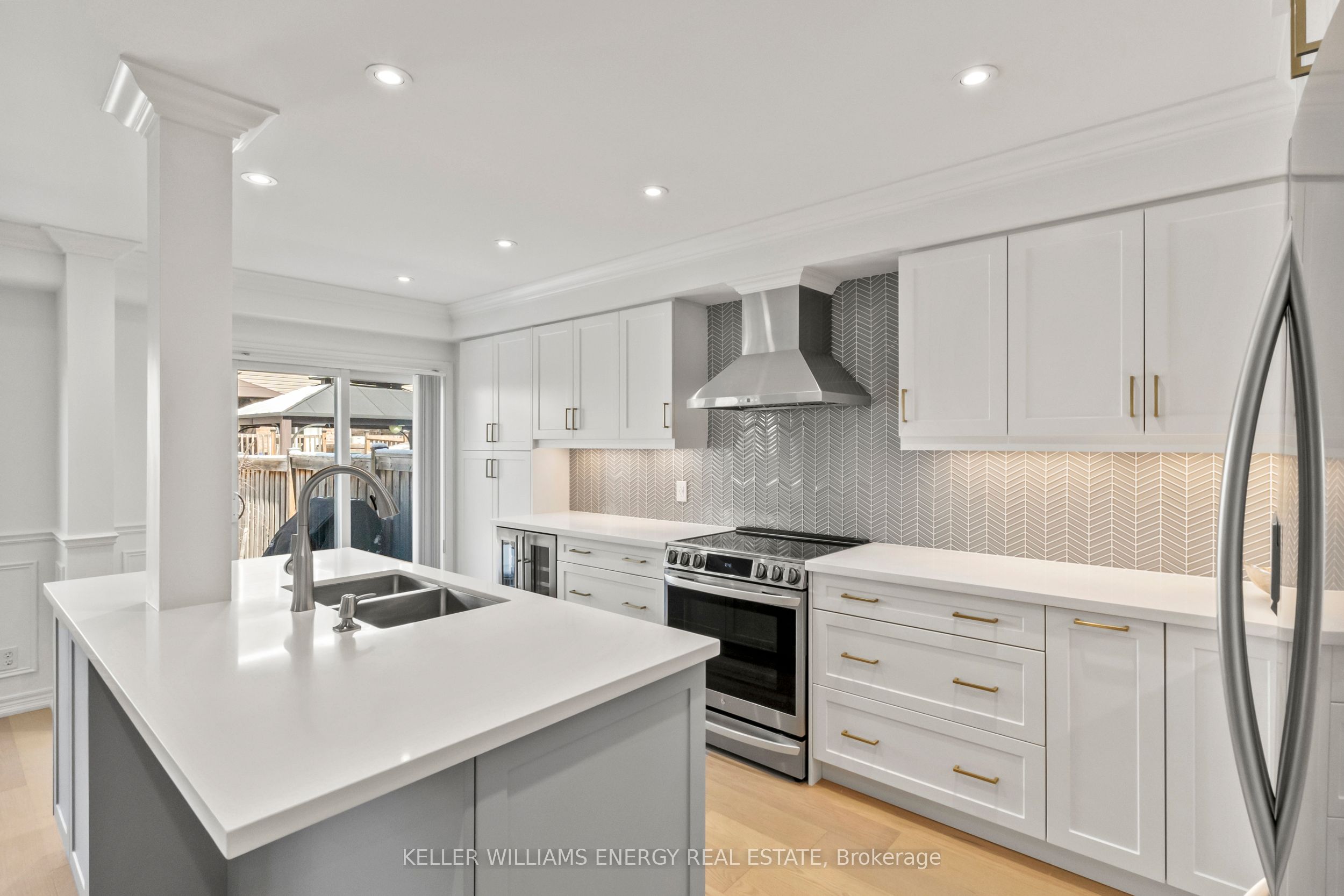Additional image 4 of 33 Tabaret Crescent, Oshawa, ON, L1L 0G5