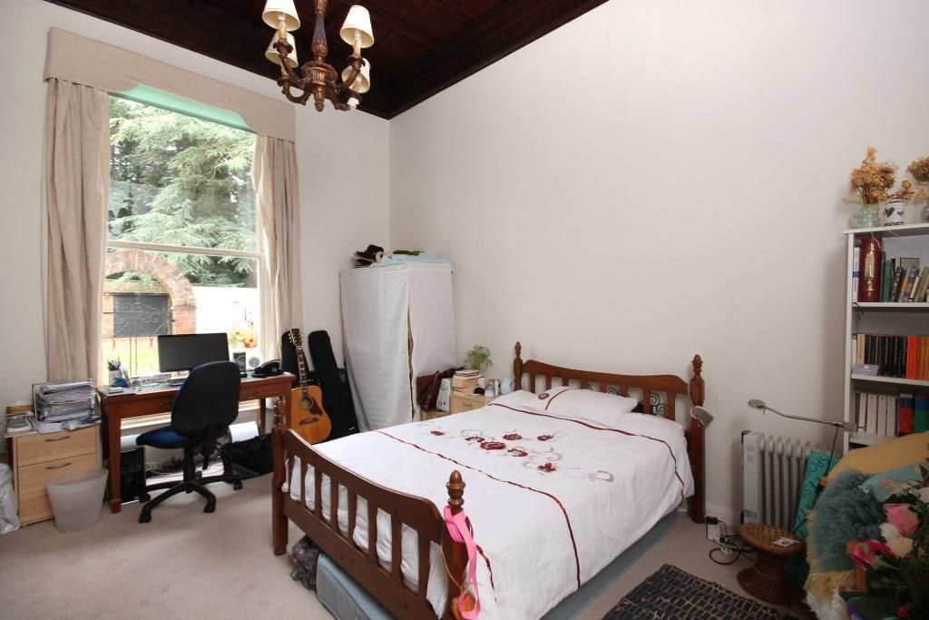 Additional image 6 of 2 bed flat for salePixham Lane, Dorking RH4