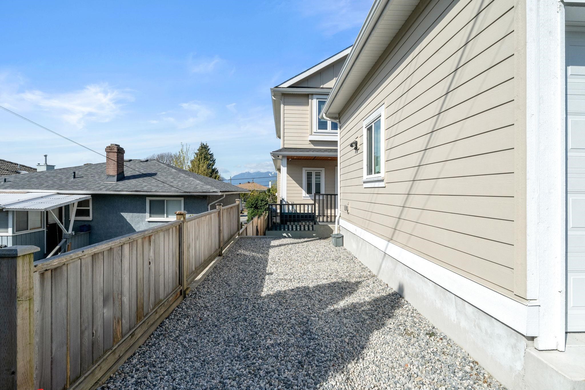 Additional image 5 of 1548 41st Avenue E, Vancouver, BC, V5P 1K2