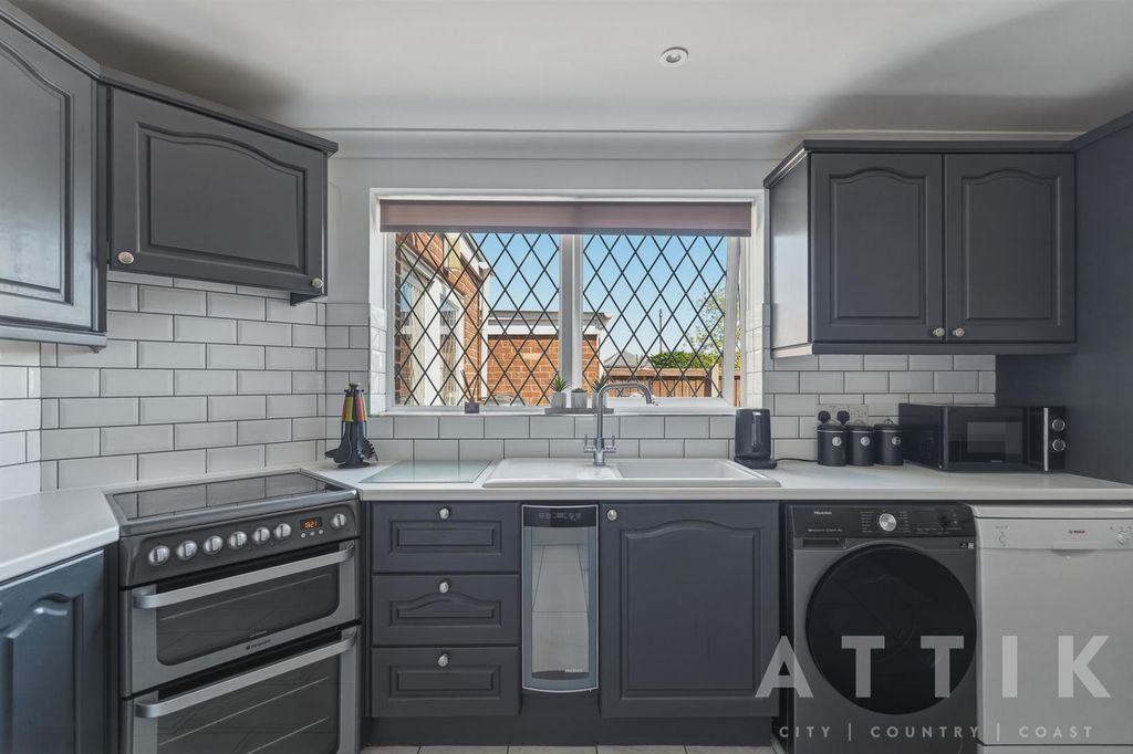 Additional image 13 of 4 bed detached bungalow for saleSt. Michaels Way, Wenhaston, Halesworth IP19