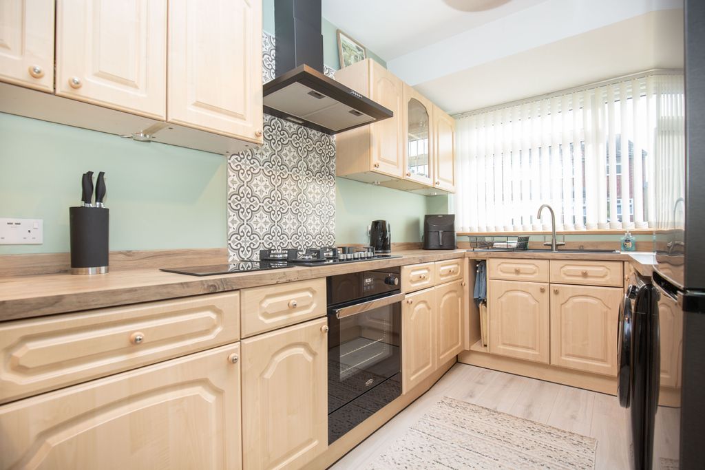 Additional image 10 of 3 bed semi-detached house for saleOakwood Close, Grendon, Warwickshire CV9