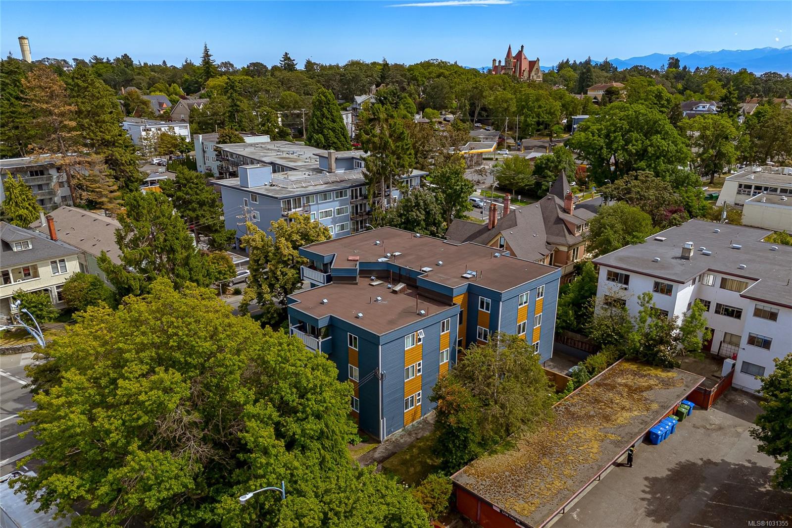 8-1331 Johnson Street, Victoria, BC, V8W 3P2