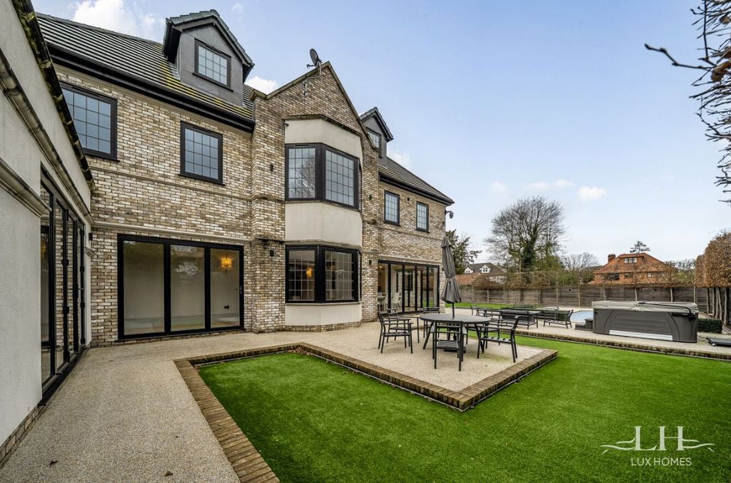 Additional image 21 of 5 bed detached house for saleFreeman Way, Emerson Park RM11