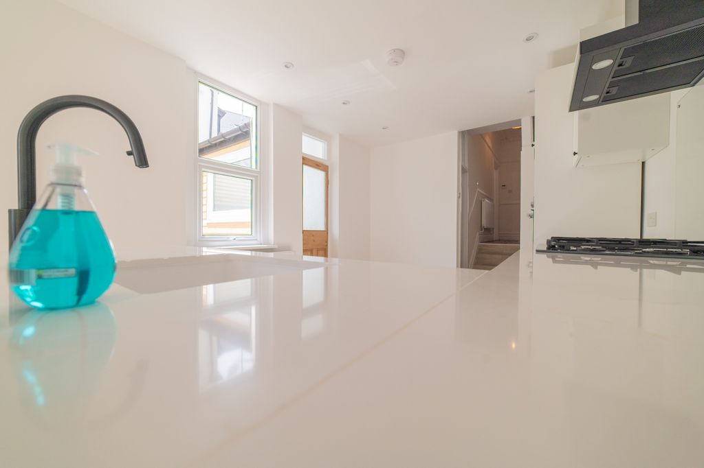 Additional image 19 of 4 bed end terrace house for saleBalaclava Road, Penylan CF23