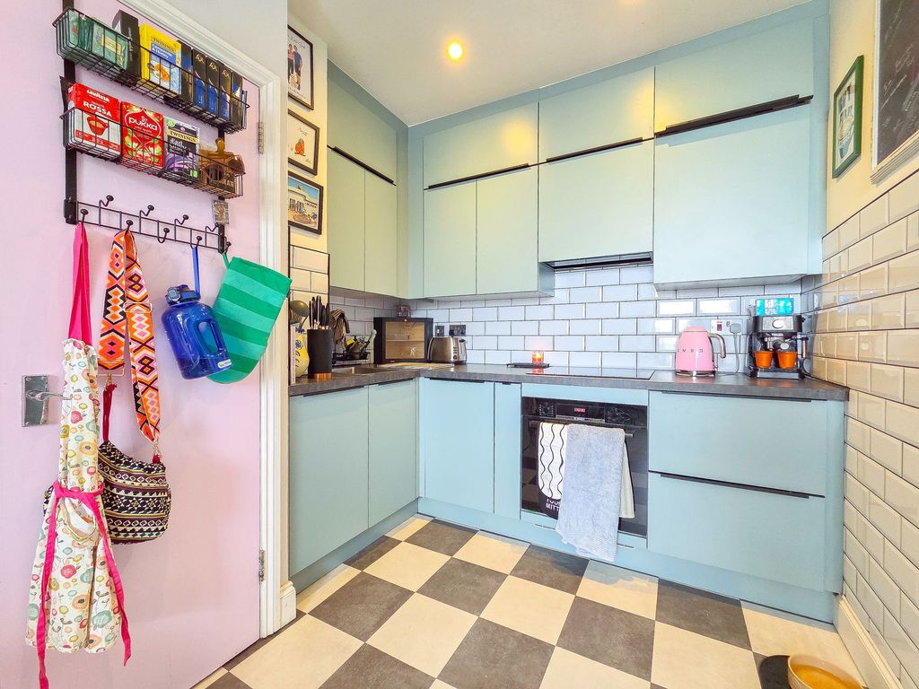Additional image 10 of 2 bed flat for sale6 Silvertide, St Helier JE2