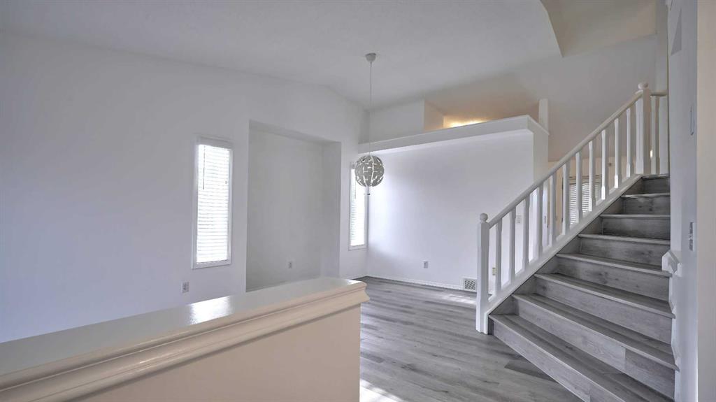 Additional image 2 of 160 Riverstone Crescent SE, Calgary, AB, T2C 4A3
