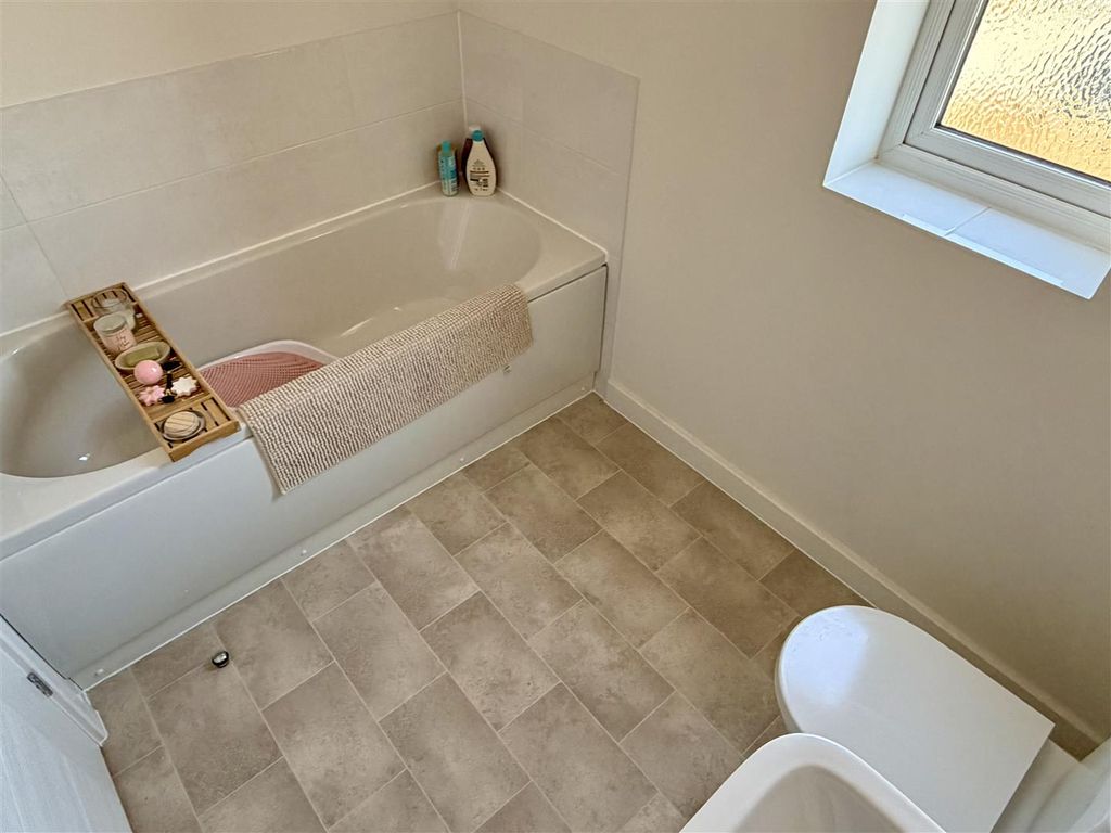 Additional image 15 of 3 bed semi-detached house for saleMaple Close, Atherstone CV9