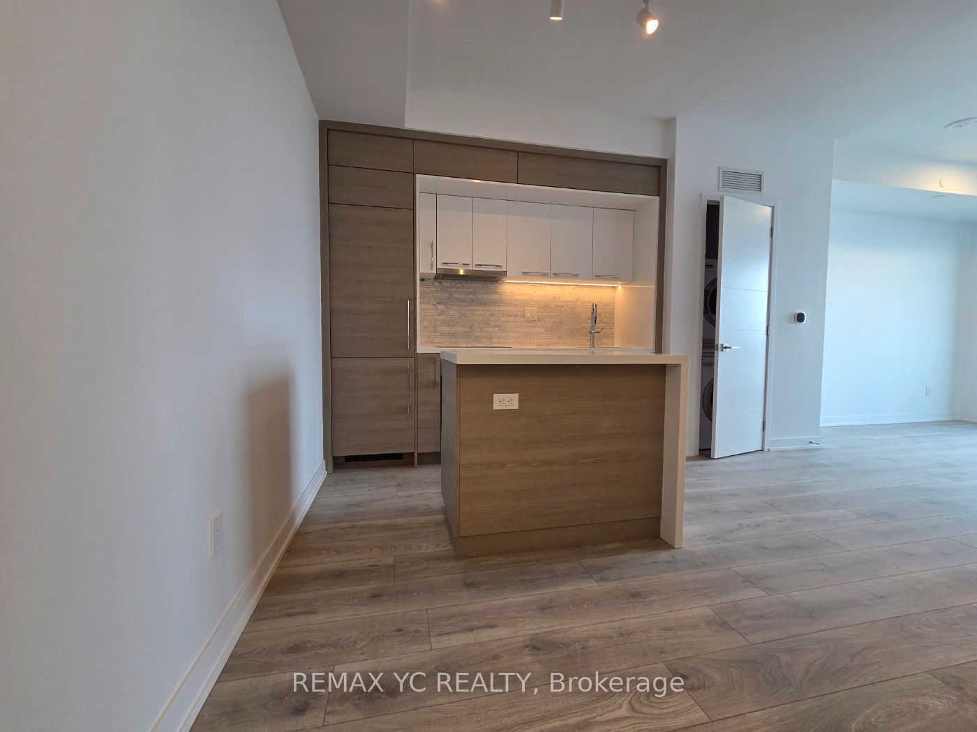 1905-29 Green Trail Court, Toronto, ON, M2K 1E3