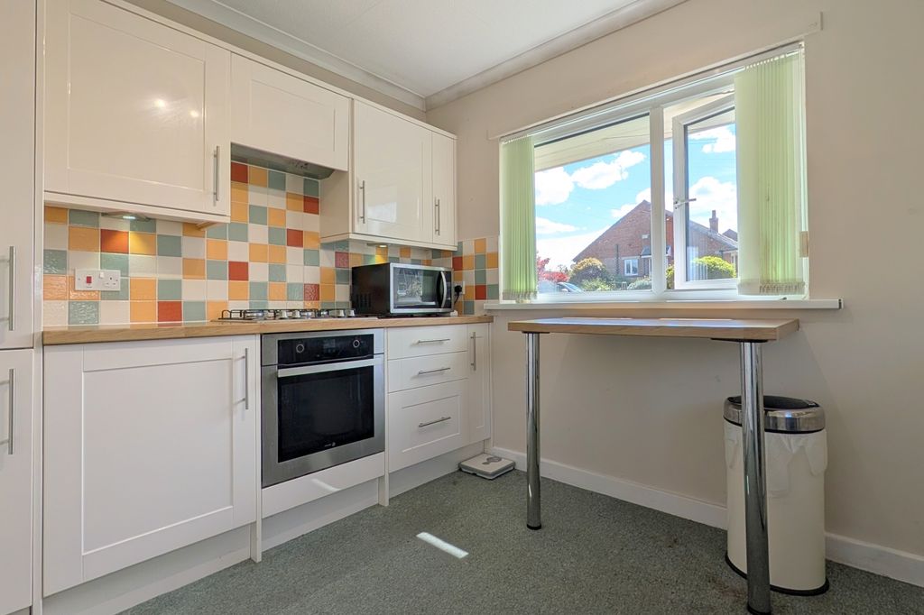 Additional image 10 of 3 bed semi-detached house for saleHealey Wood Crescent, Brighouse, West Yorkshire HD6