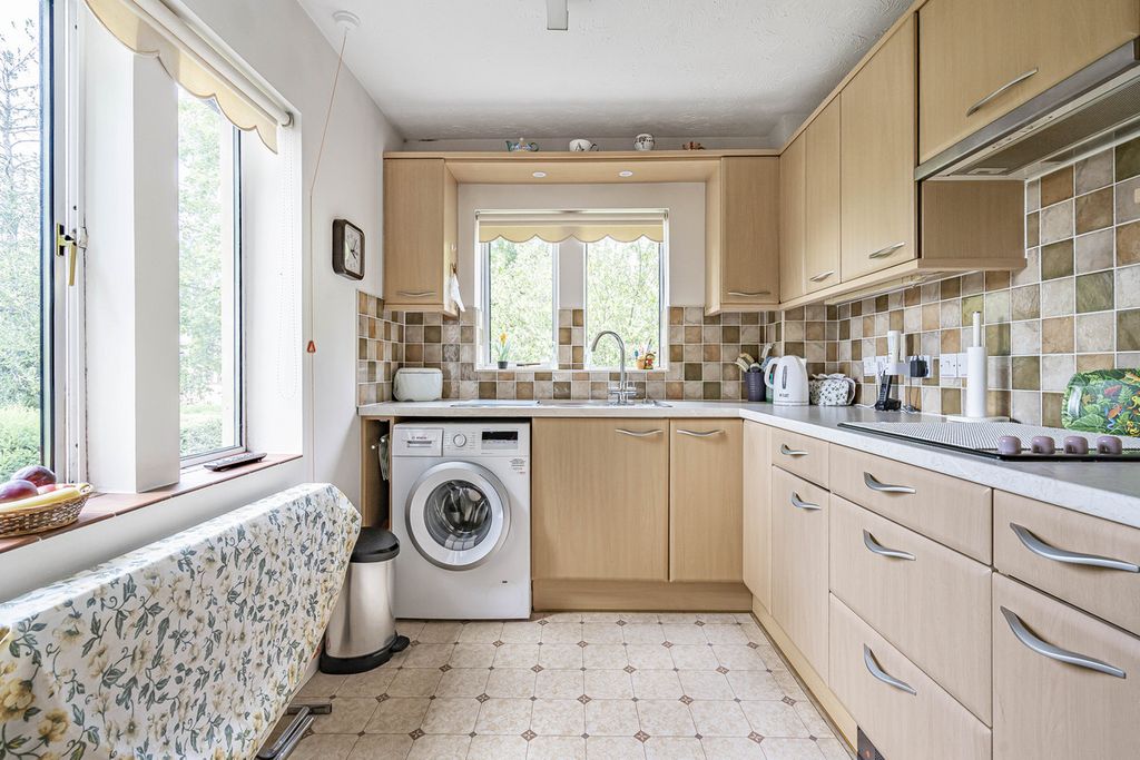Additional image 11 of 2 bed flat for saleKings End, Bicester OX26