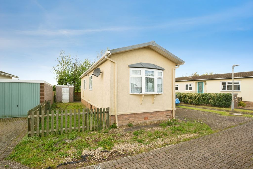 Additional image 16 of 1 bed property for saleLighthouse Park, St. Brides Wentlooge, Newport NP10