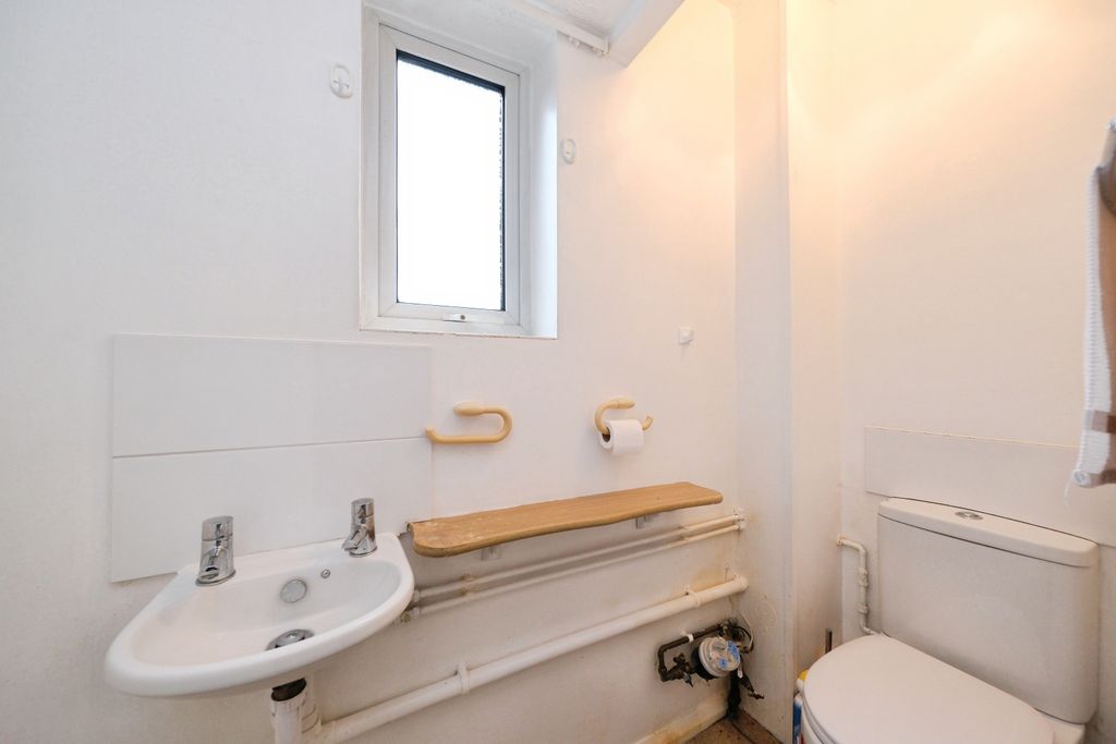 Additional image 15 of 4 bed detached house for saleMoulton Close, Alfreton DE55