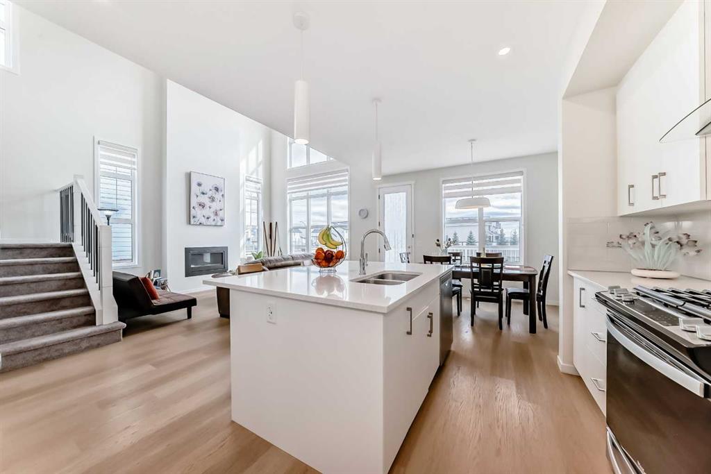Additional image 4 of 332 Magnolia Crescent SE, Calgary, AB, T3M 3M8