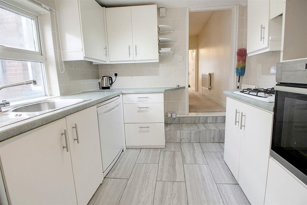 Additional image 19 of 1 bed flat for saleHigh Street, Berkhamsted HP4
